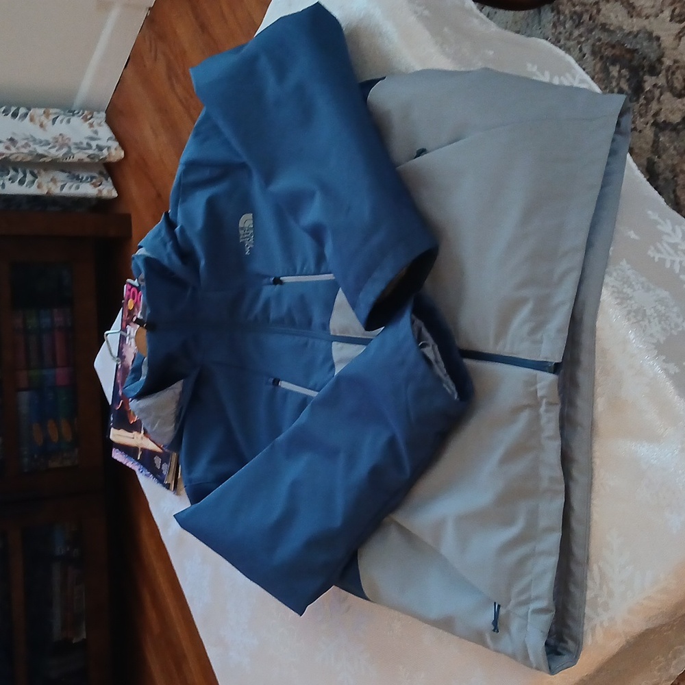 Mens Insulated Winter Jacket with Hood.